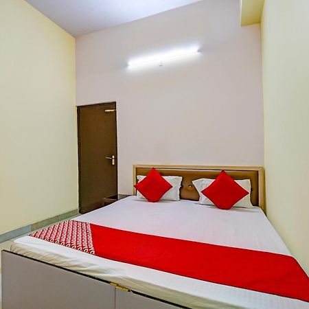 Hotel O Aj Star Hotel Faridabad Exteriör bild