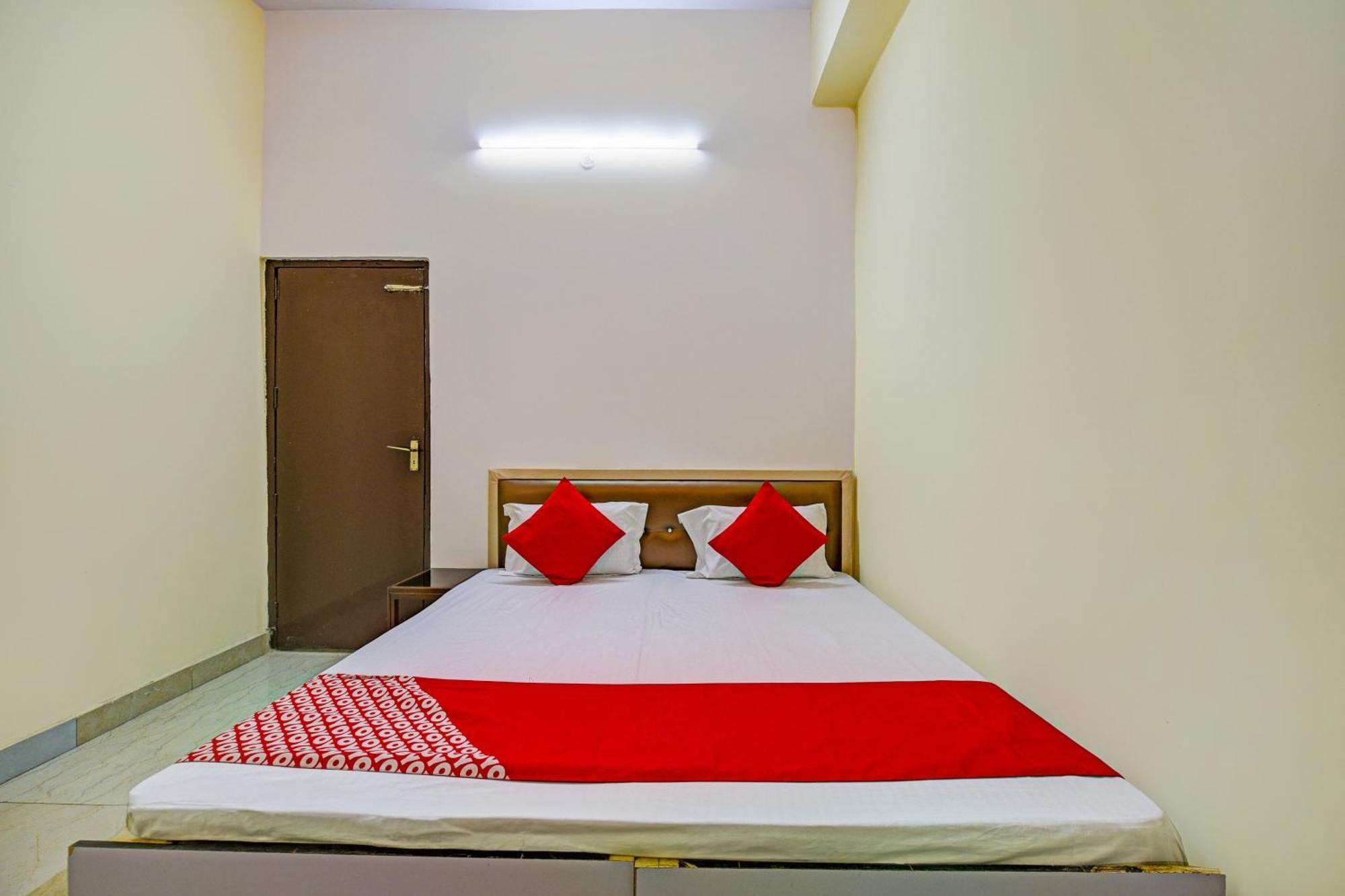 Hotel O Aj Star Hotel Faridabad Exteriör bild