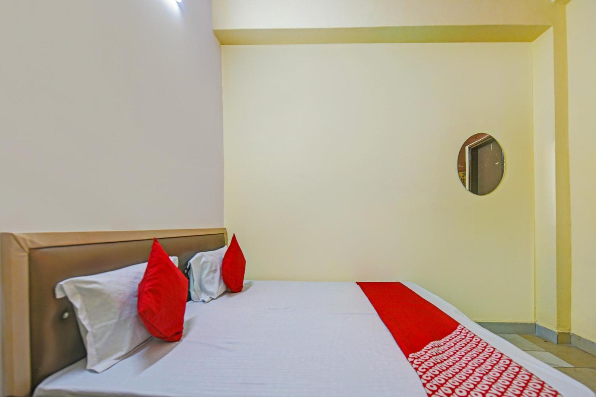 Hotel O Aj Star Hotel Faridabad Exteriör bild