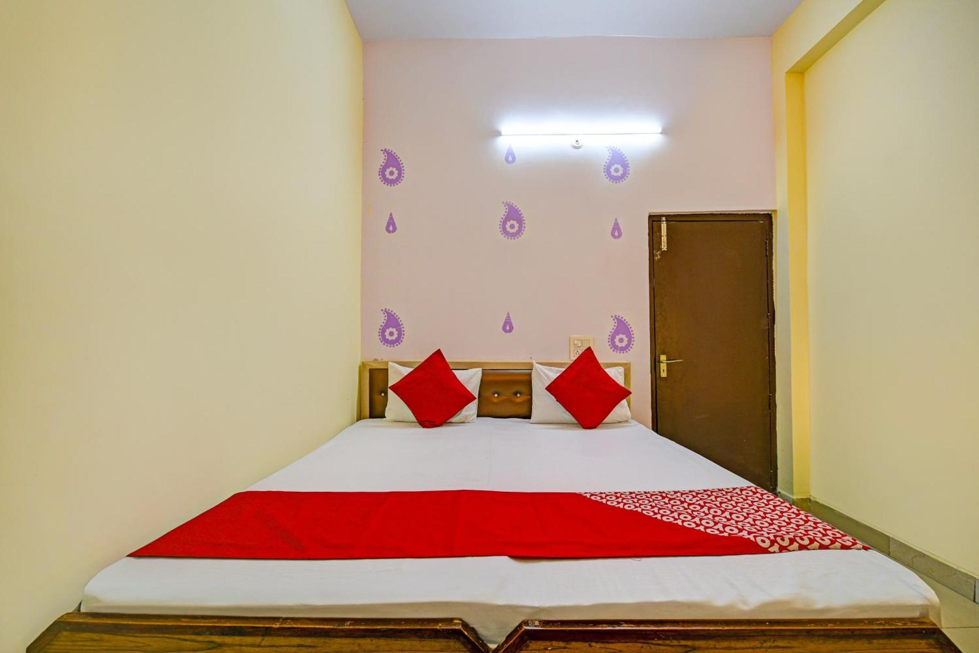 Hotel O Aj Star Hotel Faridabad Exteriör bild