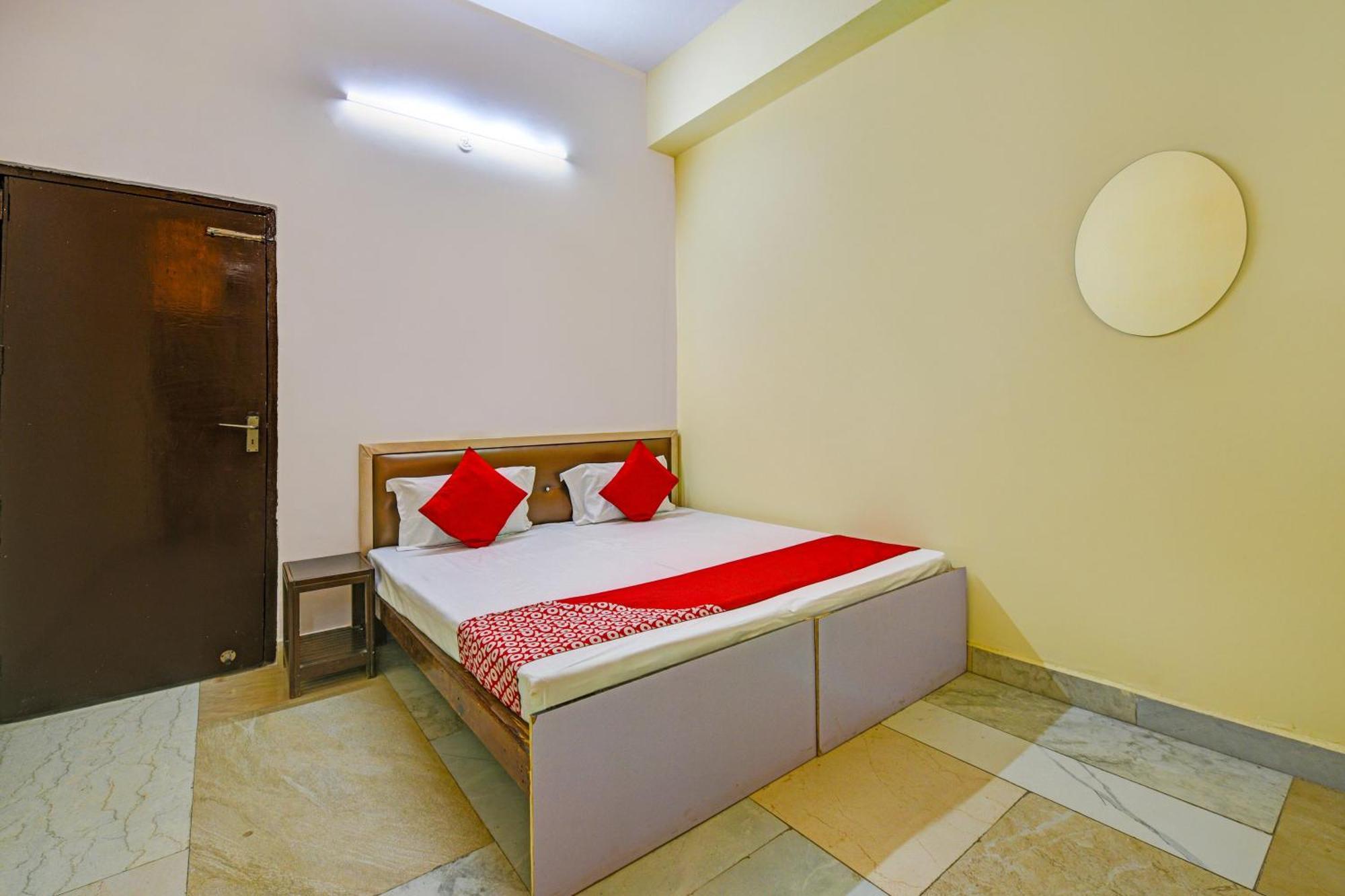 Hotel O Aj Star Hotel Faridabad Exteriör bild