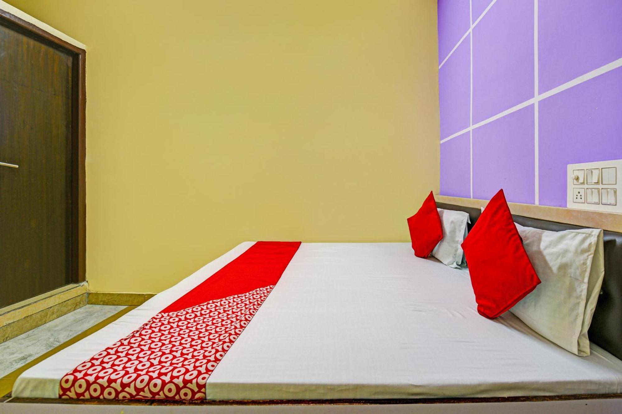 Hotel O Aj Star Hotel Faridabad Exteriör bild
