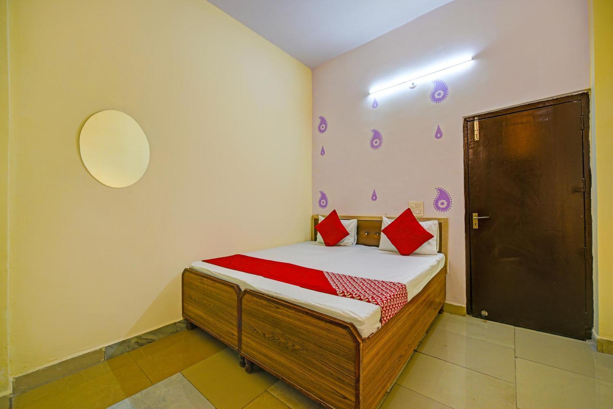 Hotel O Aj Star Hotel Faridabad Exteriör bild